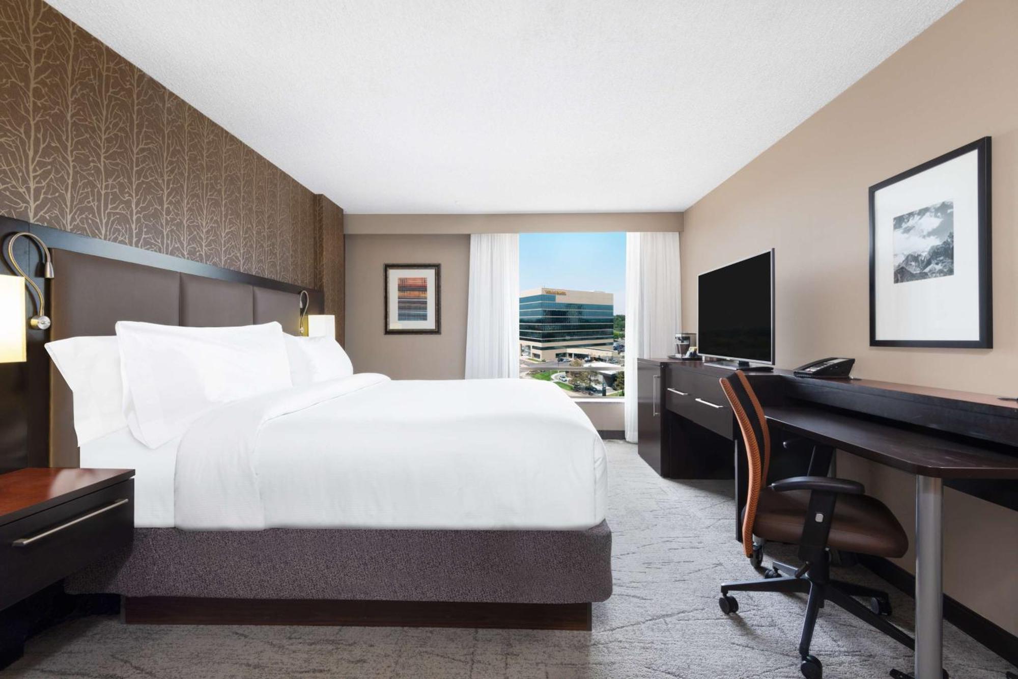 King Room,1552323256:JPEG