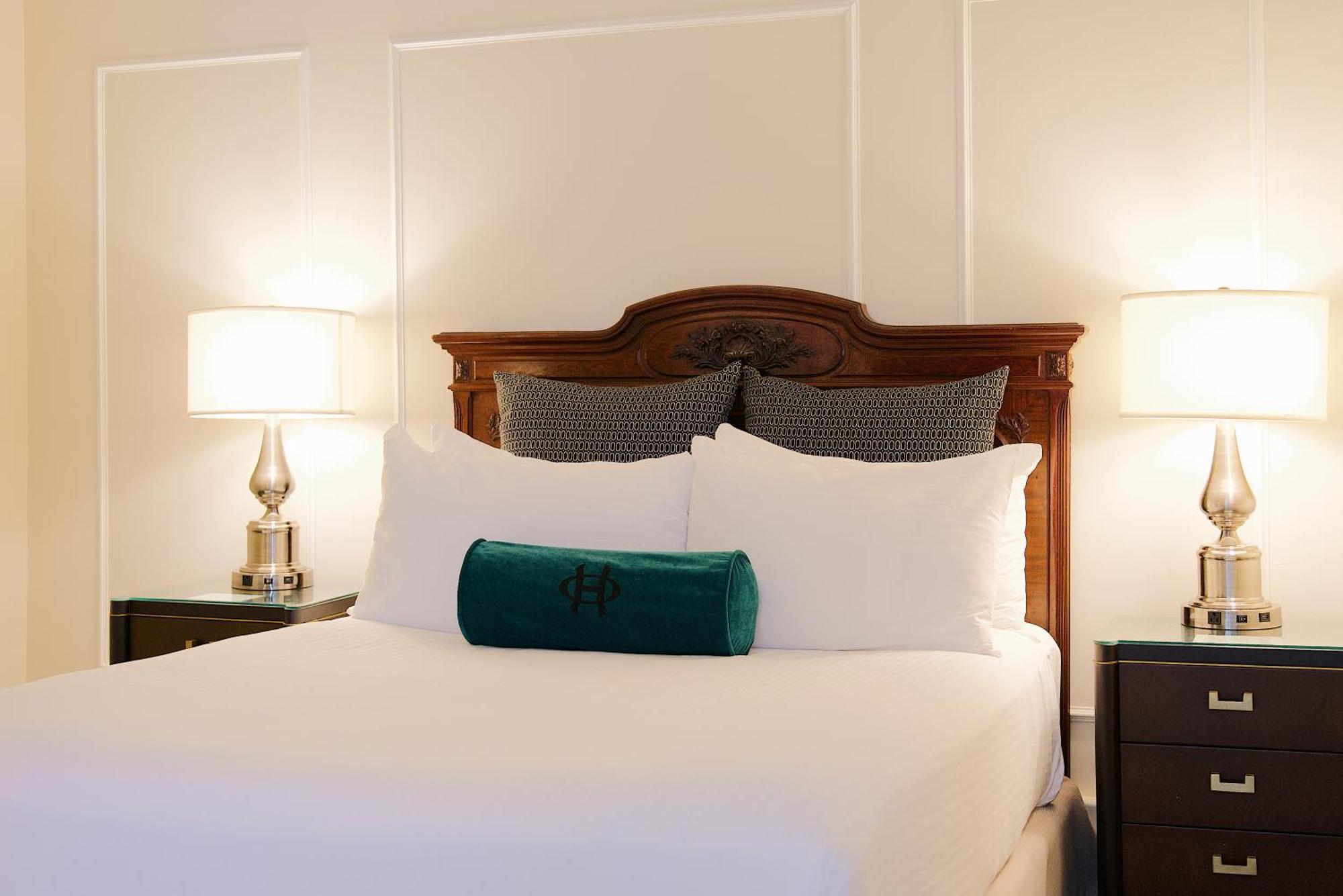 Junior Suite,1698619038:JPEG